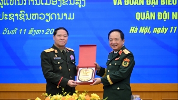 ຫວຽດ​ນາມ - ລາວ ​ປັບປຸງ​ການ​ຮ່ວມ​ມື​ດ້ານ​ປ້ອງ​ກັນ​ປະ​ເທດ, ຮັດ​ແໜ້ນ​ສາຍ​ພົວ​ພັນ​ມິດ​ຕະ​ພາບ​ທີ່​ສະ​ໜິດ​ສະ​ໜົມ, ສັດຊື່ບໍລິສຸດ