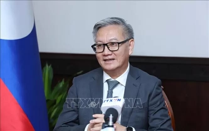 ລັດຖະມົນຕີ ທອງ​ສະ​ຫວັນ ພົມ​ວິ​ຫານ: ບັນດາ​ຜົນງານ​ຮອບດ້ານ​ຫວຽດນາມ ​ແມ່ນແຫຼ່ງລະດົມ​ອັນ​ໃຫຍ່​ຫຼວງສຳລັບລາວ