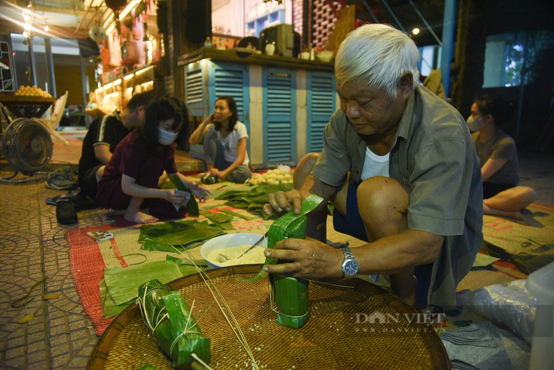 ລ້ານດວງໃຈ​ມຸ່ງໄປ​ເຖິງພໍ່ແມ່ປະຊາຊົນ​ຢູ່​ເຂດ​ປະສົບ​ໄພ​ທຳ​ມະ​ຊາດ