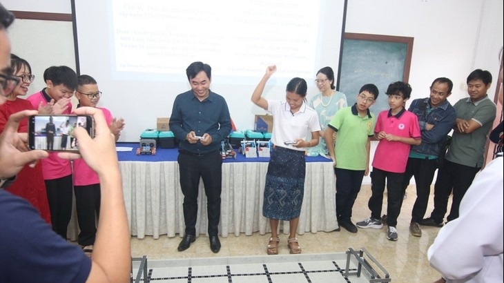 ຫວຽດ​ນາມ, ລາວ ​ເພີ່ມ​ທະ​ວີ​ການ​ຮ່ວມ​ມື​ການ​ສຶກ​ສາ STEM – Robotics