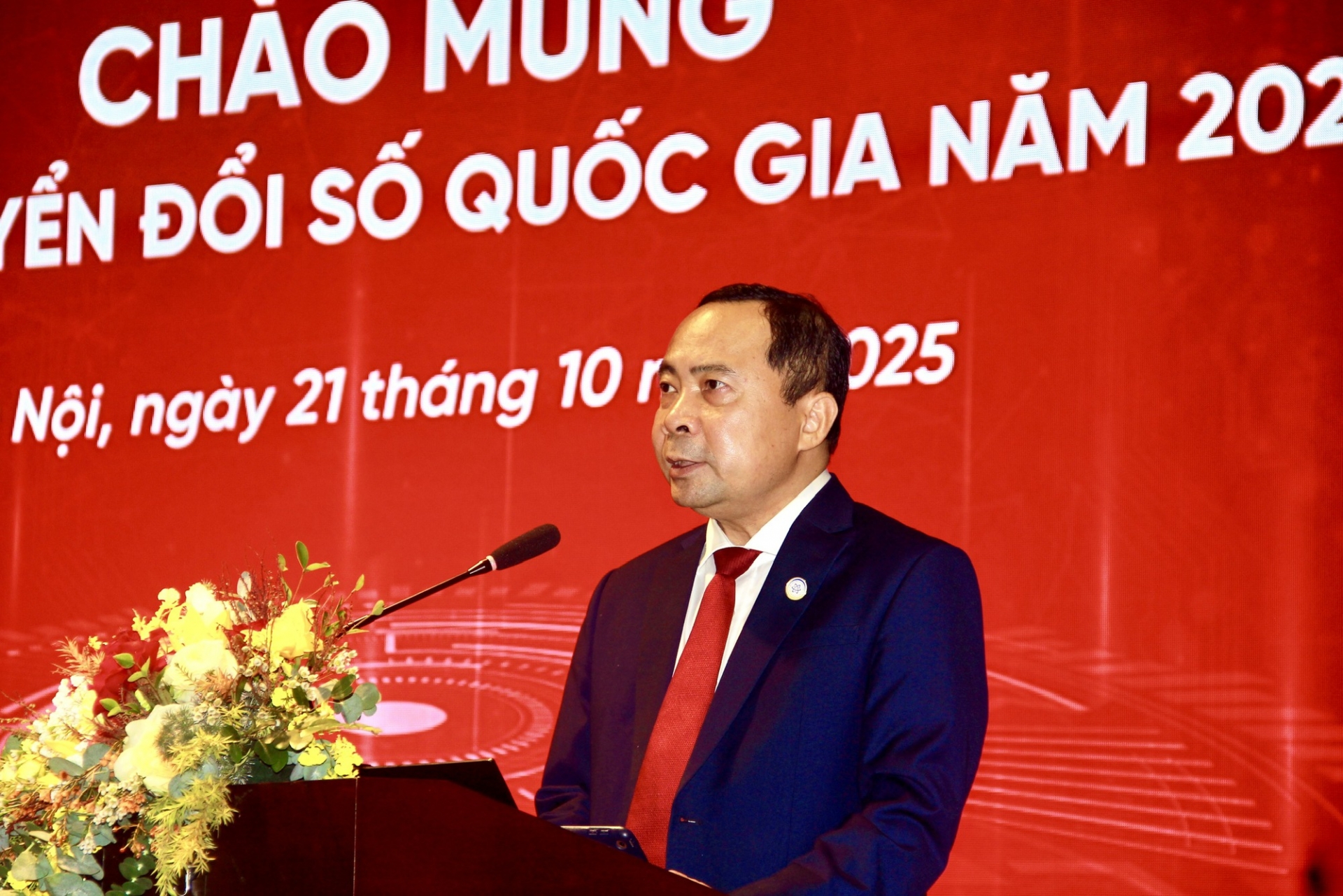 ການ​ຫັນ​ເປັນ​ດິ​ຈິ​ຕອນ​ຂອງ​ຫວຽດ​ນາມ​ເຂົ້າ​ສູ່​ໄລ​ຍະ​ເລັ່ງ​ລັດ, ປະ​ສິດ​ທິ​ຜົນ ແລະ ໃກ້​ຊິດ​ກັບ​ປະ​ຊາ​ຊົນ