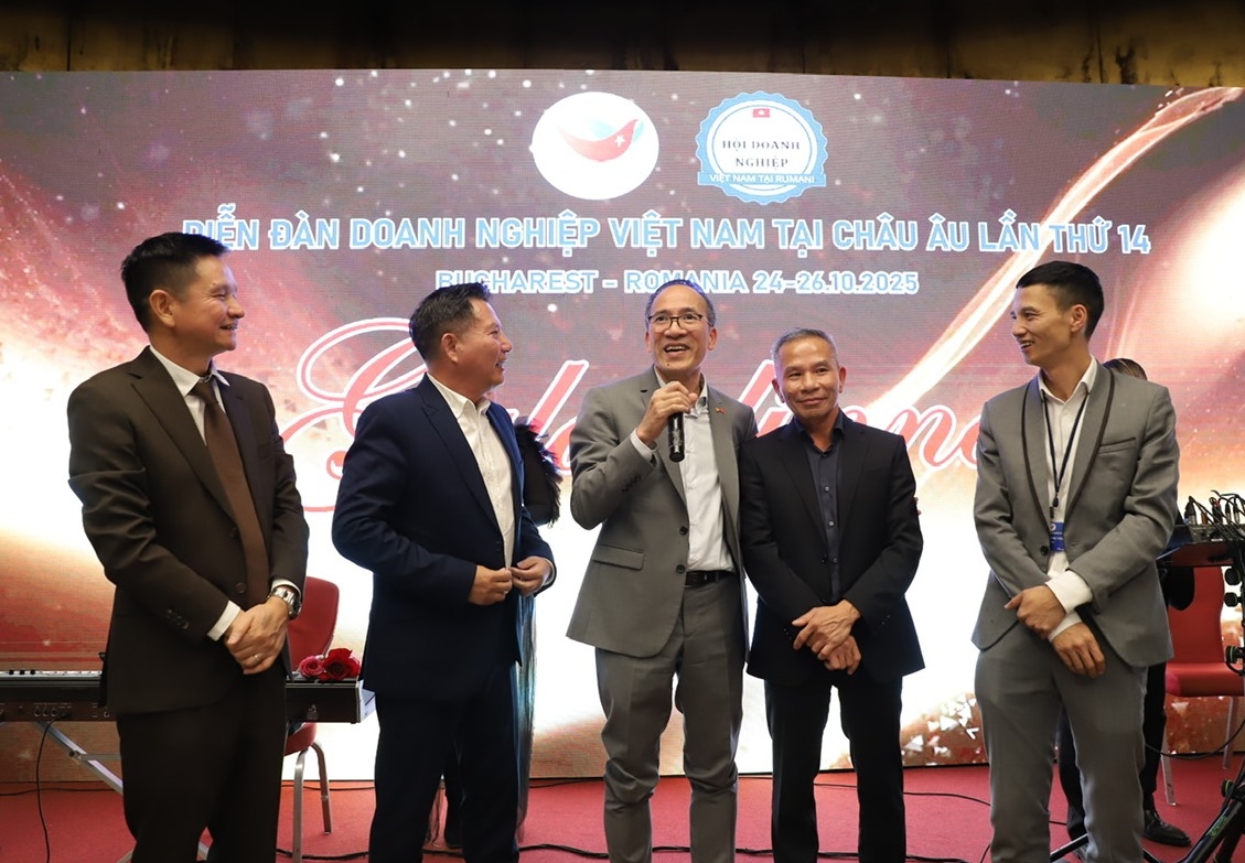 ວິສາຫະກິດຫວຽດນາມຢູ່ EU: ຄວາມສາມັກຄີ, ພັດທະນາ, ມ່ງໄປເຖິງກົກເຄົ້າເຫງົ້າກໍ ວິສາຫະກິດຫວຽດນາມຢູ່ EU: ຄວາມສາມັກຄີ, ພັດທະນາ, ມ່ງໄປເຖິງກົກເຄົ້າເຫງົ້າກໍ