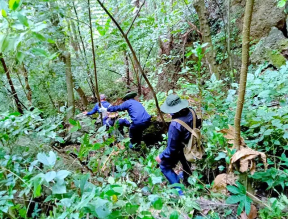 ການເດີນທາງຊອກຄົ້ນຂຸມຝັງສົບຂອງນັກຮົບເສຍສະຫຼະຊີວິດເພື່ອຊາດຢູ່ປະເທດເພື່ອນ ລາວ