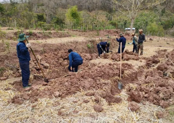 ການເດີນທາງຊອກຄົ້ນຂຸມຝັງສົບຂອງນັກຮົບເສຍສະຫຼະຊີວິດເພື່ອຊາດຢູ່ປະເທດເພື່ອນ ລາວ