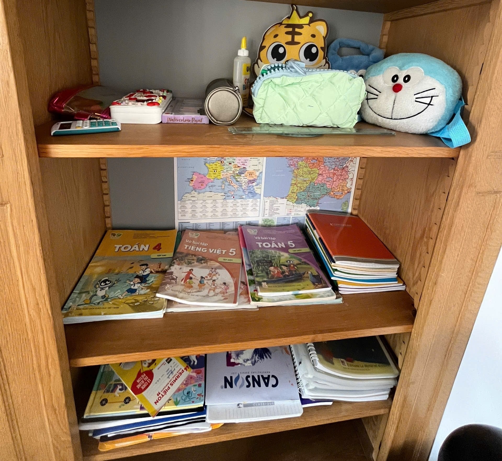 ຈາກ Chartres (ຝຣັ່ງ) ສອນໃຫ້ລູກເວົ້າພາສາບ້ານເກີດເມືອງນອນ ຈາກ Chartres (ຝຣັ່ງ) ສອນໃຫ້ລູກເວົ້າພາສາບ້ານເກີດເມືອງນອນ