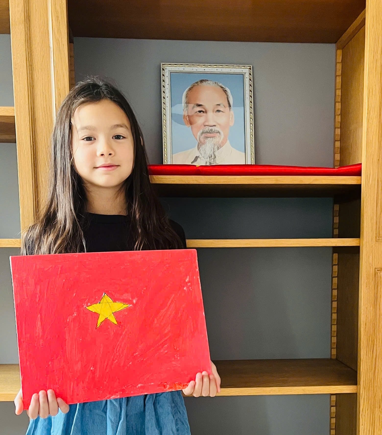 ຈາກ Chartres (ຝຣັ່ງ) ສອນໃຫ້ລູກເວົ້າພາສາບ້ານເກີດເມືອງນອນ ຈາກ Chartres (ຝຣັ່ງ) ສອນໃຫ້ລູກເວົ້າພາສາບ້ານເກີດເມືອງນອນ