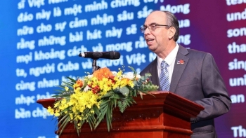 ຄວາມ​ສາ​ມັກ​ຄີ​ຫວຽດ​ນາມ - ກູ​ບາ ແມ່ນ​ຄຳ​ສັ່ງ​ຂອງ​ຫົວ​ໃຈ