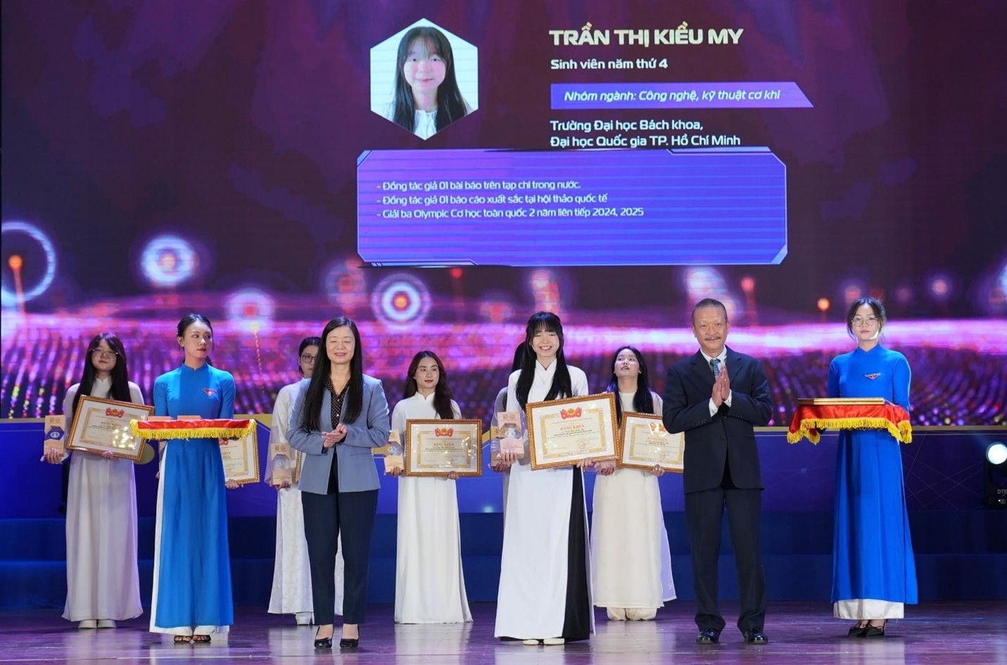 ເດັກຍິງອັນດັບ 1: ເມື່ອກຳລັງໃຈໄດ້ຮັບການຈຸດໄຟ, ຂີດຈຳກັດກາຍເປັນພຽງຈຸດເລີ່ມຕົ້ນ