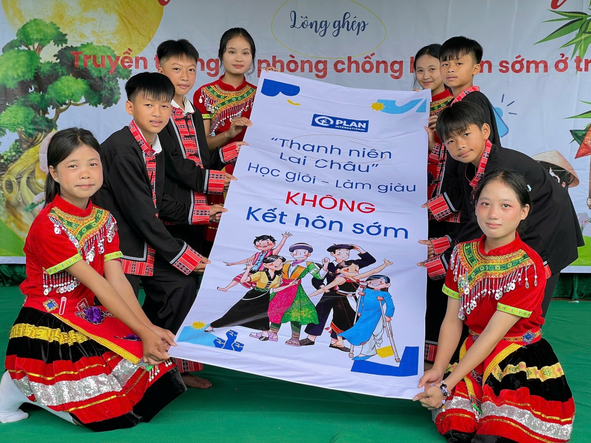 VUFO: ເປັນຂົວຕໍ່ຊ່ວຍ Plan International ເຜີຍແຜ່ຄຸນຄ່າໃຫ້ແກ່ເດັກນ້ອຍ ແລະ ຊຸມຊົນ VUFO: ເປັນຂົວຕໍ່ຊ່ວຍ Plan International ເຜີຍແຜ່ຄຸນຄ່າໃຫ້ແກ່ເດັກນ້ອຍ ແລະ ຊຸມຊົນ