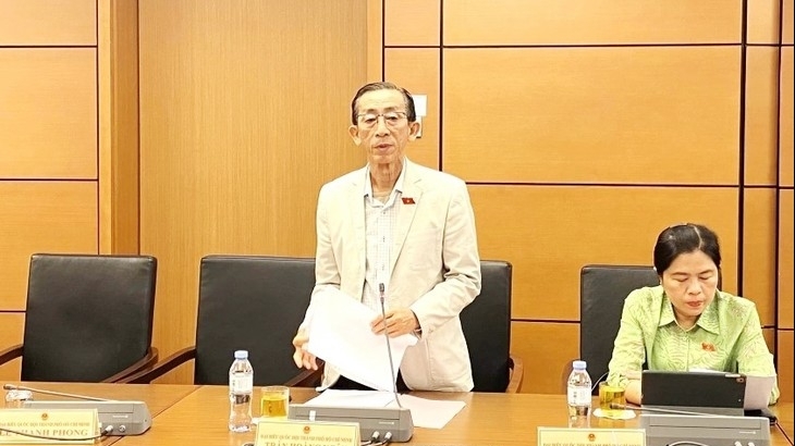 ຮ່າງ​ເອ​ກະ​ສານກອງ​ປະ​ຊຸມ​ໃຫຍ່​​ຄັ້ງ​ທີ XIVຂອງພັກ: ຂີດ​ໝາຍ​ບັນ​ດາ​ຜົນ​ສຳ​ເລັດ​ດ້ານ​ເສດ​ຖະ​ກິດ