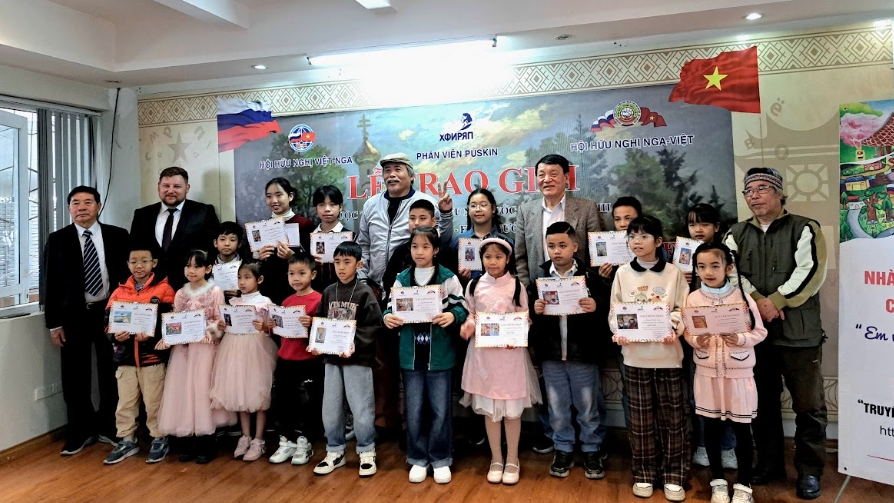 ສະມາຄົມມິດຕະພາບ ຫວຽດນາມ - ລັດເຊຍ: ຂໍ້ມູນຂ່າວສານຕ່າງປະເທດໄດ້ແຜ່ລາມຜ່ານບັນດາການເຄື່ອນໄຫວປະຕິບັດຕົວຈິງ