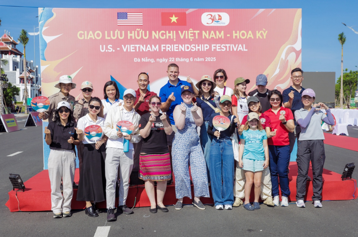 PeaceTrees Vietnam: ປະ​ກອບ​ສ່ວນ​ປິ່ນ​ປົວ​ບາດ​ແຜ​ຈາກ​ສົງ​ຄາມ, ເພີ່ມພູນຄູນສ້າງອາ​ນາ​ຄົດ