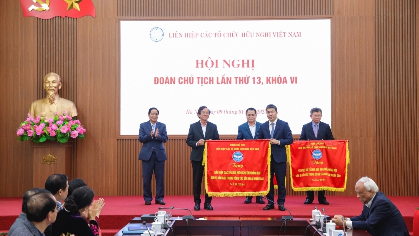 ສະຫະພັນ​ບັນດາ​ອົງການ​ມິດຕະພາບ​ແຂວງ ດົ່ງ​ນາຍ: ​ເຜີຍ​ແຜ່​ມິດຕະພາບ​ຜ່ານ​ບັນດາ​ການ​ແຂ່ງຂັນ​ທີ່​ມີ​ລັກສະນະ​ສ້າງສັນ