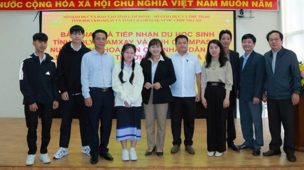 ເລິມດົງ: ຮັບນັກສຶກສາຕ່າງປະເທດຈາກແຂວງ ບໍລິຄຳໄຊ ແລະ ຈຳປາສັກ ຂອງປະເທດເພື່ອນ ລາວ