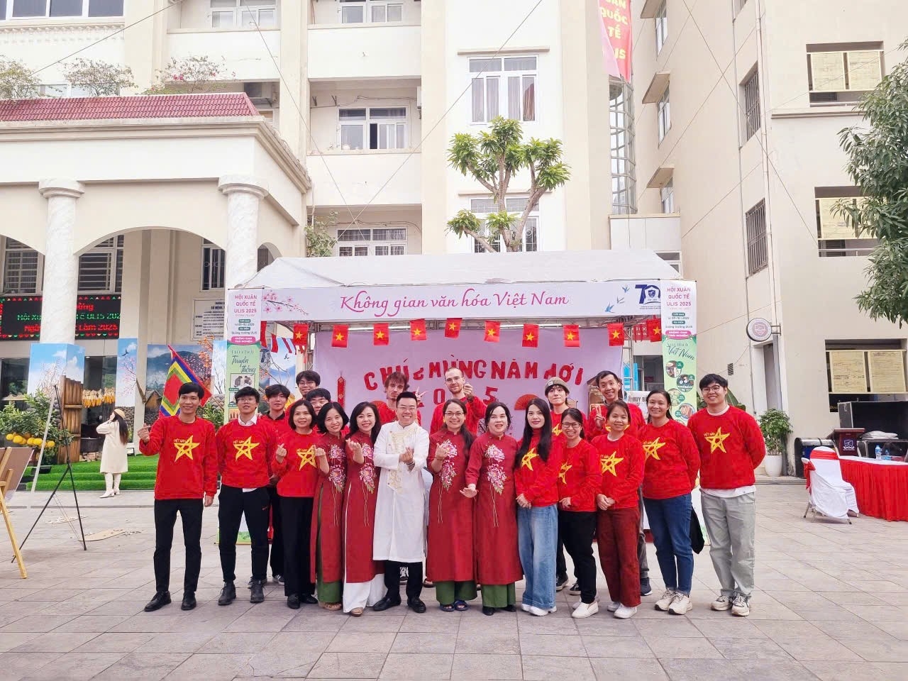 Hikaru Watanabe: ພາສາຫວຽດນາມ ທີ່ດີຈາກສິ່ງທີ່ງ່າຍດາຍຫຼາຍ, ສຽງຈ່າວຕອນເຊົ້າ, ທັກທາຍປະຈໍາວັນ Hikaru Watanabe: ພາສາຫວຽດນາມ ທີ່ດີຈາກສິ່ງທີ່ງ່າຍດາຍຫຼາຍ, ສຽງຈ່າວຕອນເຊົ້າ, ທັກທາຍປະຈໍາວັນ