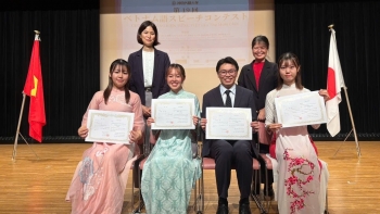 Hikaru Watanabe: ພາສາຫວຽດນາມ ທີ່ດີຈາກສິ່ງທີ່ງ່າຍດາຍຫຼາຍ, ສຽງຈ່າວຕອນເຊົ້າ, ທັກທາຍປະຈໍາວັນ