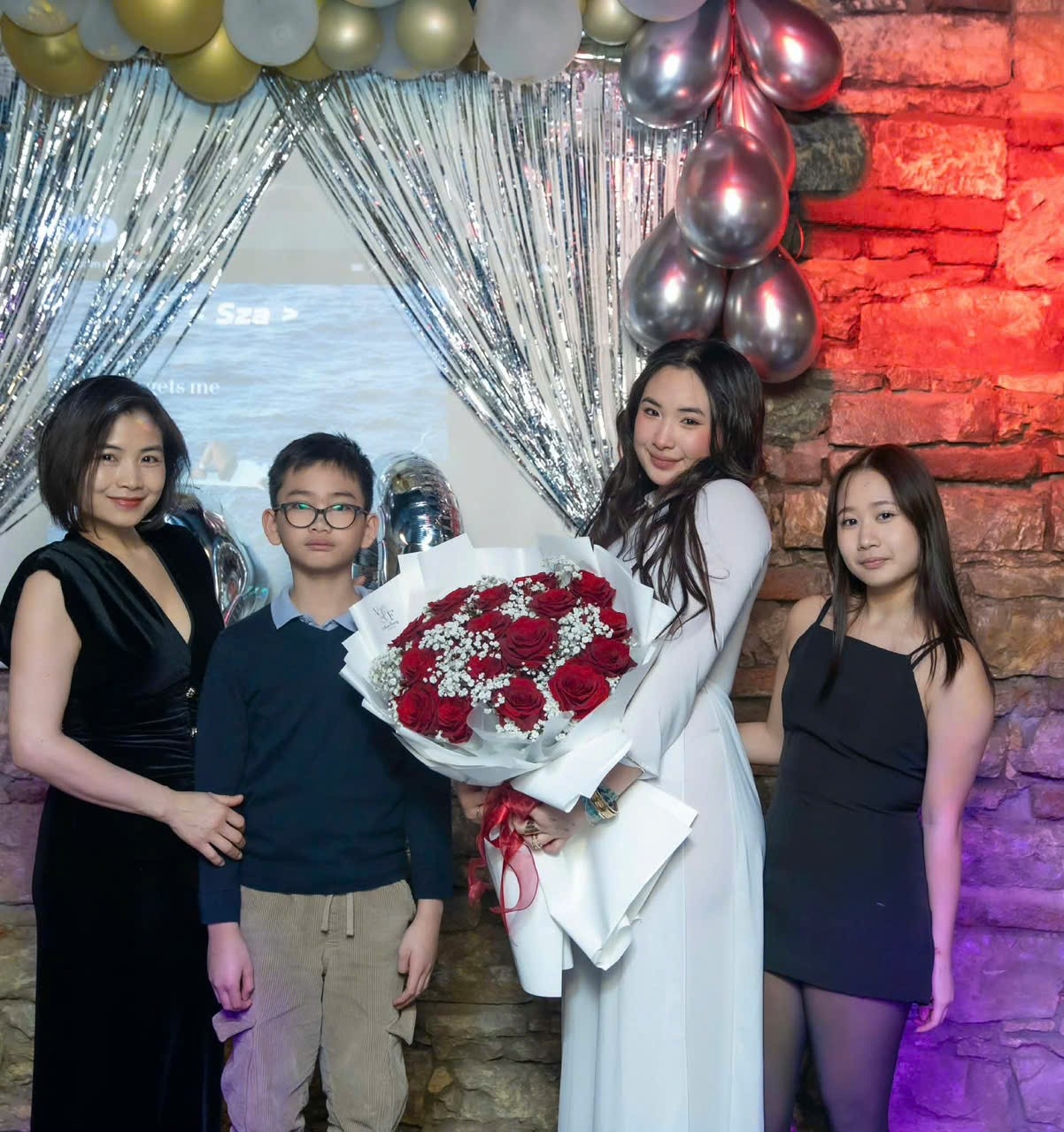 ຮັກສາພາສາຫວຽດນາມ ເພື່ອເວົ້າກັບລູກດ້ວຍພາສາທີ່ຄົບຖ້ວນທີ່ສຸດ ຮັກສາພາສາຫວຽດນາມ ເພື່ອເວົ້າກັບລູກດ້ວຍພາສາທີ່ຄົບຖ້ວນທີ່ສຸດ