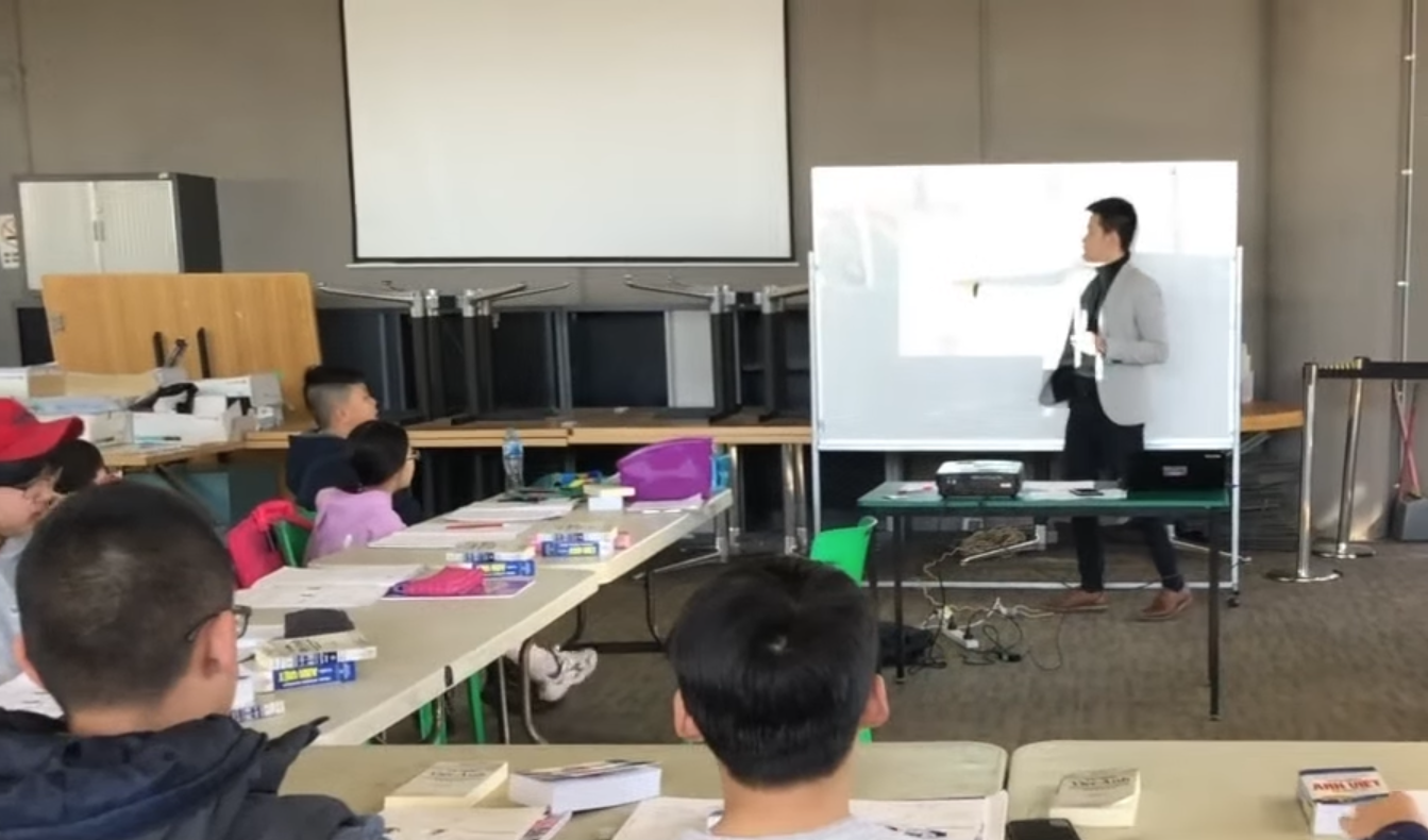 ຮຽນພາສາຫວຽດນາມ ໃນຍຸກ 4.0: ຮຽນຄຳສັບທາງໂທລະສັບ, ຝຶກເວົ້າກັບ AI ຮຽນພາສາຫວຽດນາມ ໃນຍຸກ 4.0: ຮຽນຄຳສັບທາງໂທລະສັບ, ຝຶກເວົ້າກັບ AI