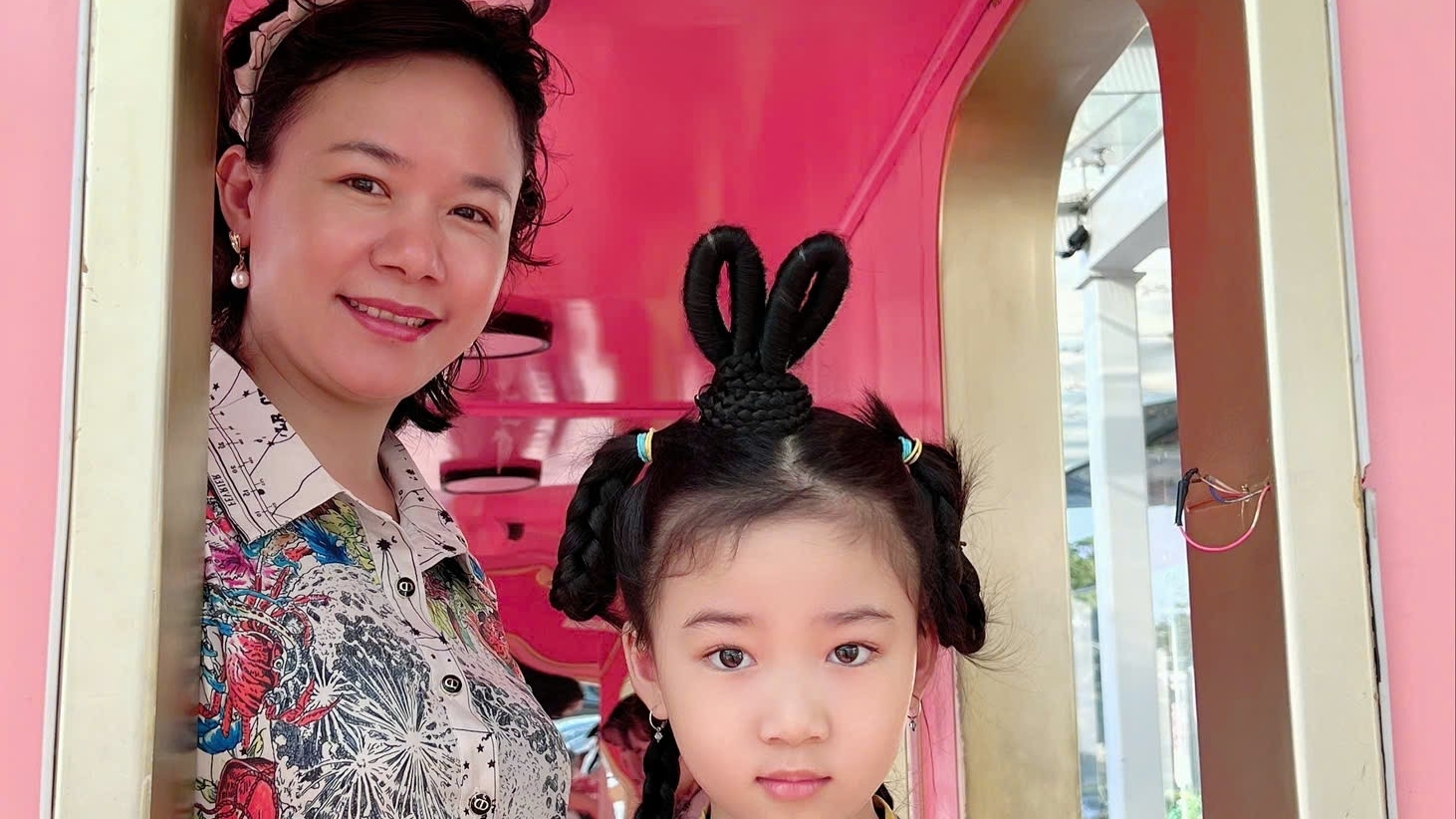 ປອ. ຈາມີ ເປີດ​ເຜີຍ​ຄວາມ​ລັບ​ໃນ​ການ​ຊ່ວຍ​ໃຫ້​ລູກ “ອ່ານ ແລະ ຂຽນ​ໄດ້​ຢ່າງ​ຄ່ອງ​ແຄ້ວ” ​ພາ​ສາ​ຫວຽດນາມ