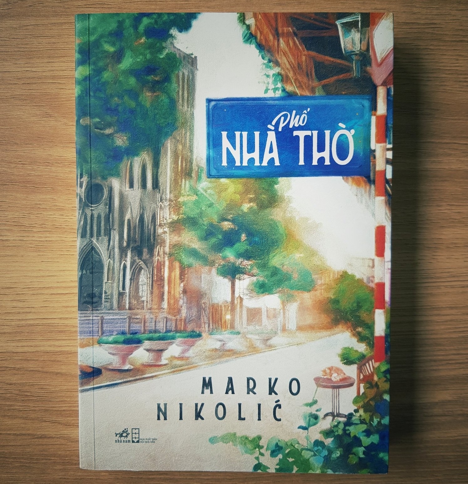 ນັກຂຽນຕ່າງປະເທດສາມຄົນ ເຜີຍ​ແຜ່​ຫວຽດ​ນາມ​