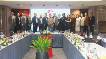 ສະມາຄົມມິດຕະພາບຫວຽດນາມ - ສິງກະໂປ: ເອົາການເຊື່ອມໂຍງວິສາຫະກິດ ແລະ ນະວັດຕະກໍາເປັນຫຼັກຂອງການເຄື່ອນໄຫວໃນປີ 2026.