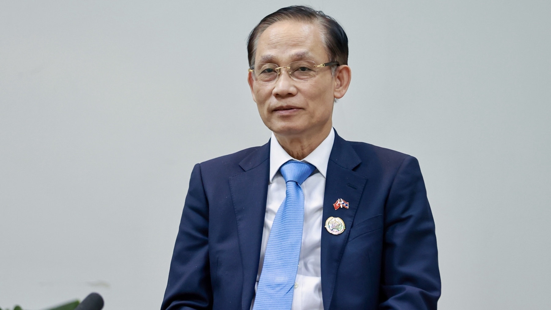 ຍົກ​ສູງ​ການ​ພົວ​ພັນ​ລະ​ຫວ່າງ ຫວຽດ​ນາມ - ລາວ ຂຶ້ນ​ສູ່​ລະ​ດັບ​ໃໝ່ ແລະ ສ້າງ​ບາດ​ກ້າວ​ພັດ​ທະ​ນາ​ໃນ​ການ​ຮ່ວມ​ມື​ດ້ານ​ເສດ​ຖະ​ກິດ.