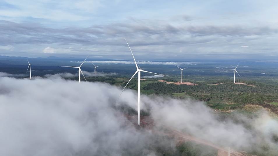 ໂຮງງານໄຟຟ້າພະລັງງານລົມ ສະຫວັນ 1 ຂອງກຸ່ມບໍລິສັດ T&T ໃນລາວ ເລີ່ມດໍາເນີນທຸລະກິດຢ່າງເປັນທາງການ. ໂຮງງານໄຟຟ້າພະລັງງານລົມ ສະຫວັນ 1 ຂອງກຸ່ມບໍລິສັດ T&T ໃນລາວ ເລີ່ມດໍາເນີນທຸລະກິດຢ່າງເປັນທາງການ.