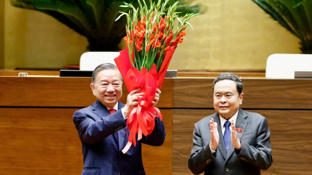 ໂທລະເລກ, ຈົດໝາຍ ແລະ ສານອວຍພອນບັນດາສະຫາຍການນຳຫຼັກແຫຼ່ງຂອງ ຫວຽດນາມ