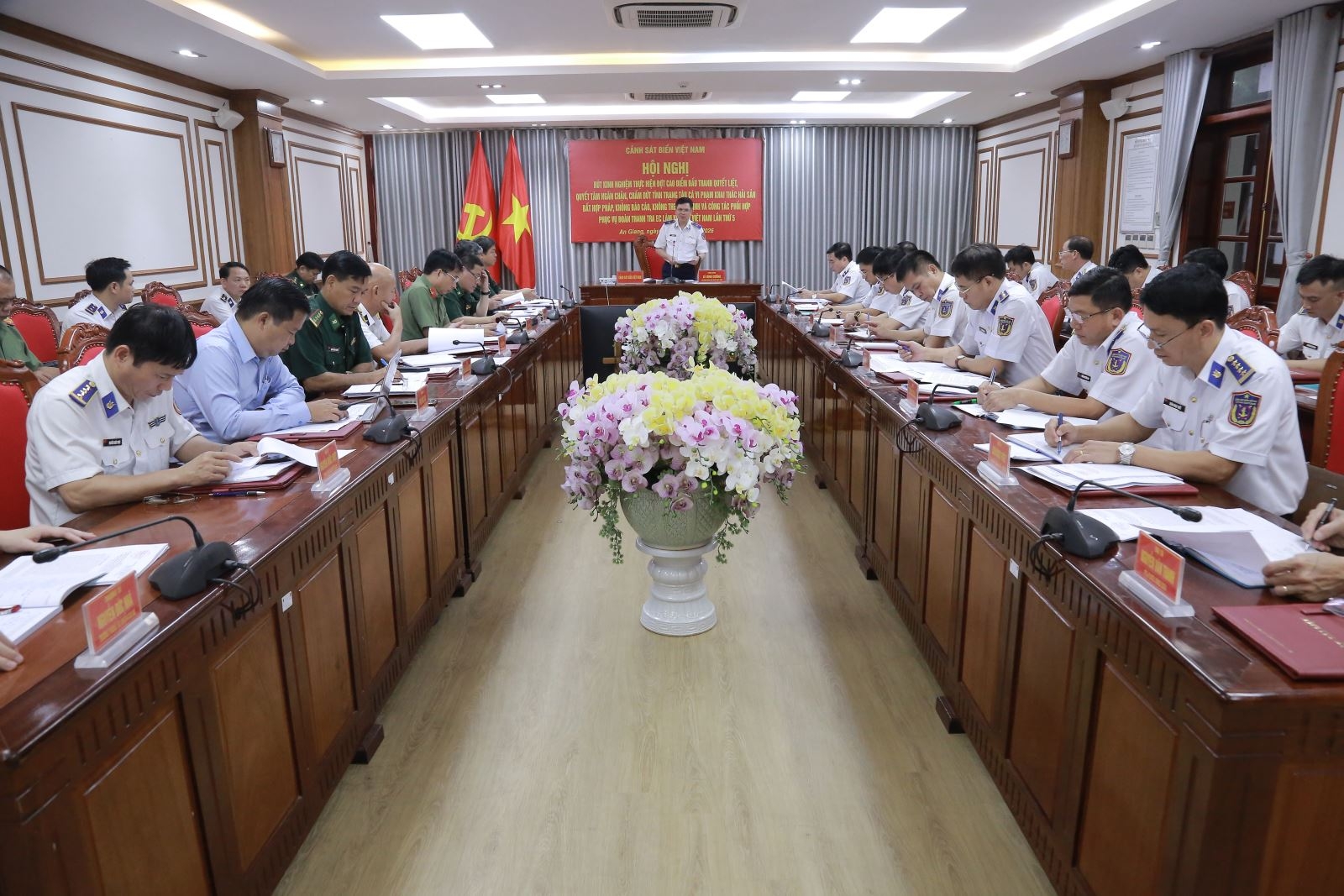 ປະຕິບັດໜ້າທີ່ຢ່າງເດັດຂາດເພື່ອຕ້ານການຫາປາ IUU