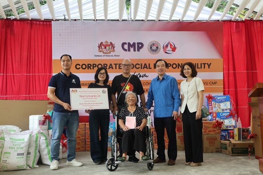 ການຊ່ວຍເຫຼືອຜູ້ດ້ອຍໂອກາດຢູ່ສູນສົງເຄາະສັງຄົມ ຮ່ານາມ ດ້ວຍມູນຄ່າກວ່າ 600 ລ້ານດົງ