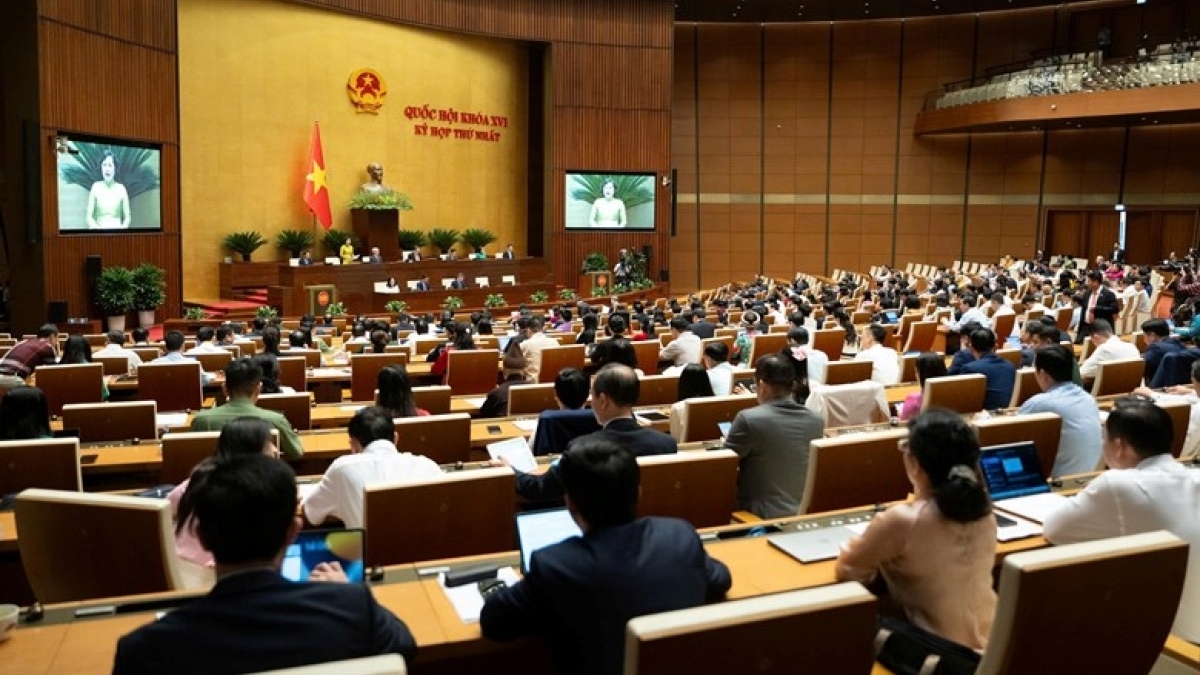 ຢຶດ​ໝັ້ນ​ຕໍ່​ຄາດ​ໝາຍ​ການ​ເຕີບ​ໂຕ​ບັນ​ລຸ​ລະ​ດັບ​ສອງ​ຕົວ​ເລກ