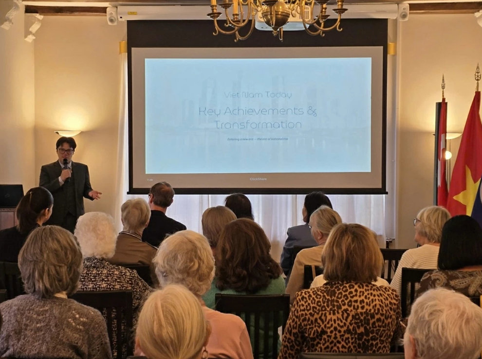 ນຳຫວຽດນາມ ເຂົ້າມາໃກ້ຊິດຕື່ມອີກ ກັບໝູ່ເພື່ອນດານມາກ ແລະ ສາກົນ