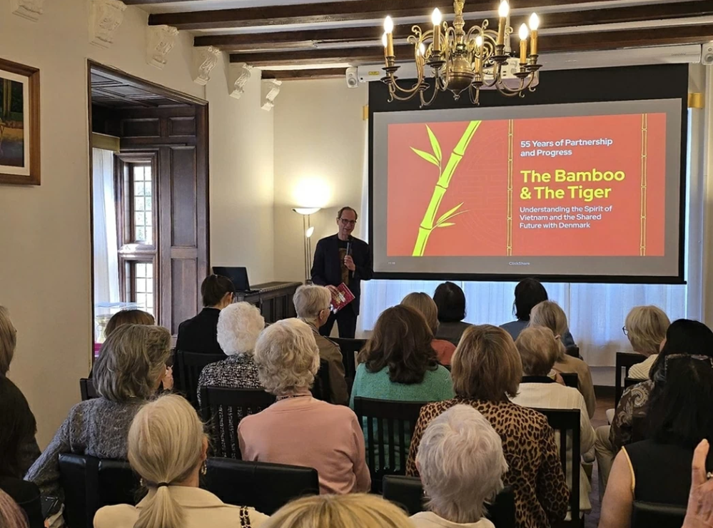 ນຳຫວຽດນາມ ເຂົ້າມາໃກ້ຊິດຕື່ມອີກ ກັບໝູ່ເພື່ອນດານມາກ ແລະ ສາກົນ