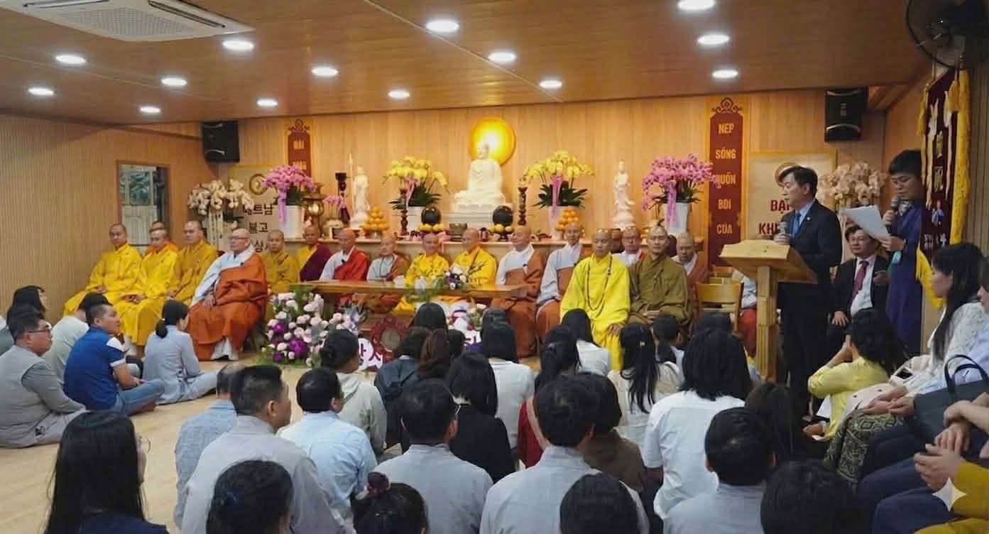 ວັດ ກາດເຕື່ອງ: ປະກອບສ່ວນເບິ່ງແຍງດູແລຊີວິດການເປັນຢູ່ທາງດ້ານຈິດໃຈ, ວັດທະນະທຳຂອງຊຸມຊົນຄົນຫວຽດນາມ ຢູ່ ສເກົາຫຼີ ວັດ ກາດເຕື່ອງ: ປະກອບສ່ວນເບິ່ງແຍງດູແລຊີວິດການເປັນຢູ່ທາງດ້ານຈິດໃຈ, ວັດທະນະທຳຂອງຊຸມຊົນຄົນຫວຽດນາມ ຢູ່ ສເກົາຫຼີ