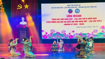 30 ສາຂາສະມາຄົມມິດຕະພາບ ຫວຽດນາມ - ລາວ ແຂວງ ດົ່ງນາຍ ເຂົ້າຮ່ວມງານມະໂຫລານທຳນອງມິດຕະພາບຄັ້ງທີ 6