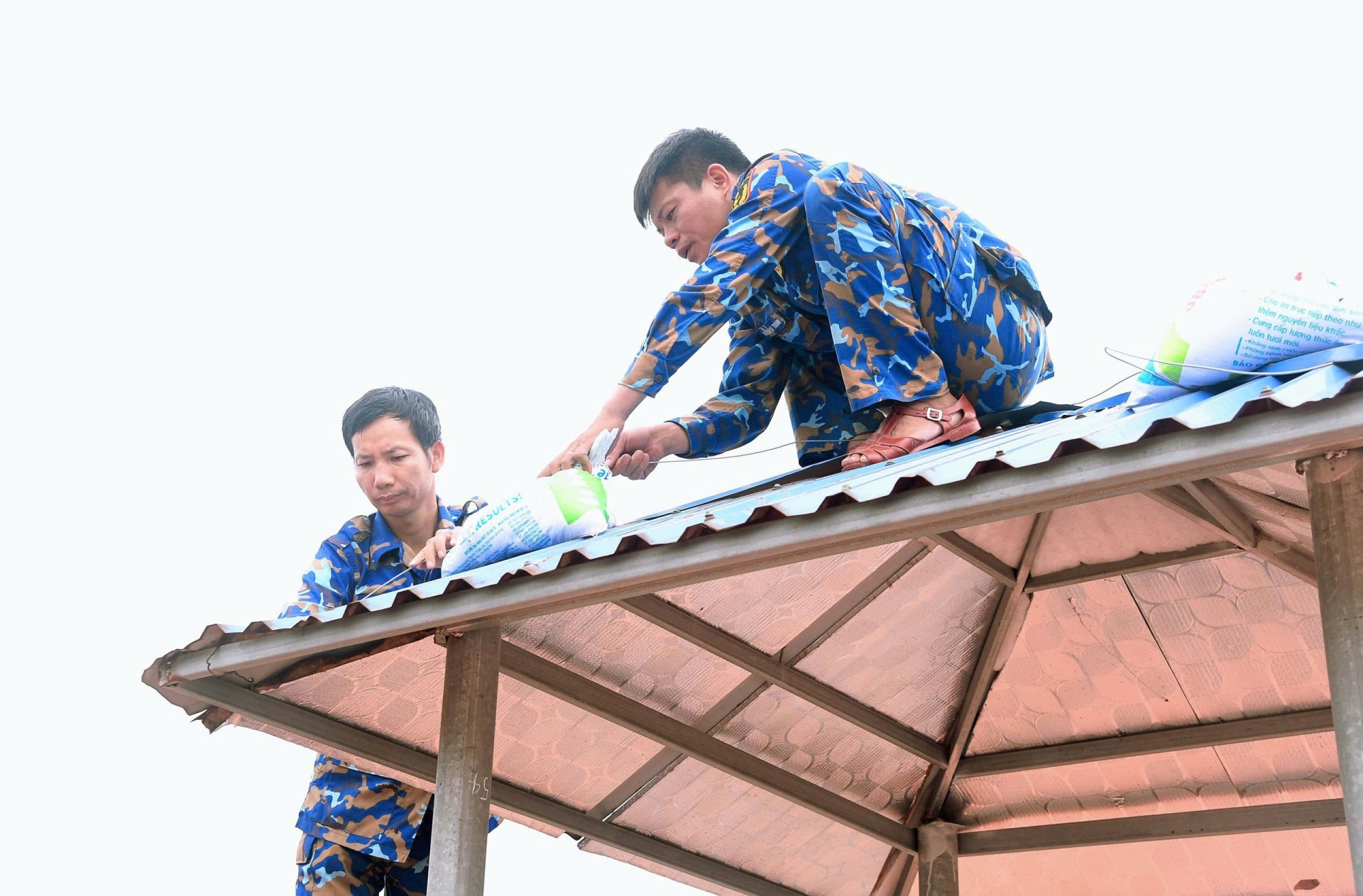 ກອງທັບເຮືອເຂດ 1 ກຽມພ້ອມຮັບມືກັບພາຍຸເລກທີ 3 (ວິຟາ)