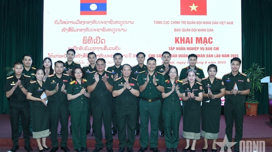 ເປີດຊຸດອົບຮົມວຽກງານສື່ມວນຊົນໃຫ້ໜັງສືພິມກອງທັບປະຊາຊົນລາວ