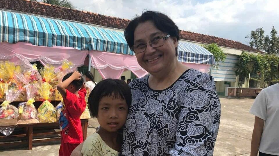 Cecile Le Pham: ຂົວແຫ່ງຄວາມເມດຕາລະຫວ່າງ ຫວຽດນາມ - ຝຣັ່ງຈາກໃຈລູກຫຼານຢູ່ຕ່າງປະເທດ