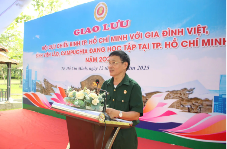 ຮັດແໜ້ນຄວາມມິດຕະພາບລະຫວ່າງຫວຽດນາມ - ລາວ ແລະ ກຳປູເຈຍ ໂດຍຜ່ານລາຍການ “ຄອບຄົວຫວຽດນາມ ກັບນັກຮຽນລາວ ແລະ ກຳປູເຈຍ”.
