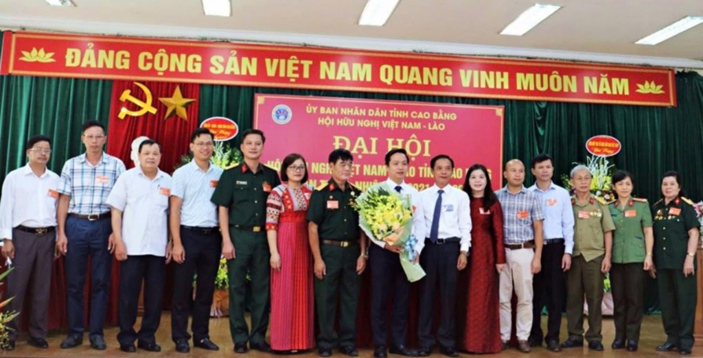 ປະກອບສ່ວນເພີ່ມພູນຄູນສ້າງການພົວພັນມິດຕະພາບ, ຄວາມສາມັກຄີແບບພິເສດຫວຽດນາມ - ລາວ