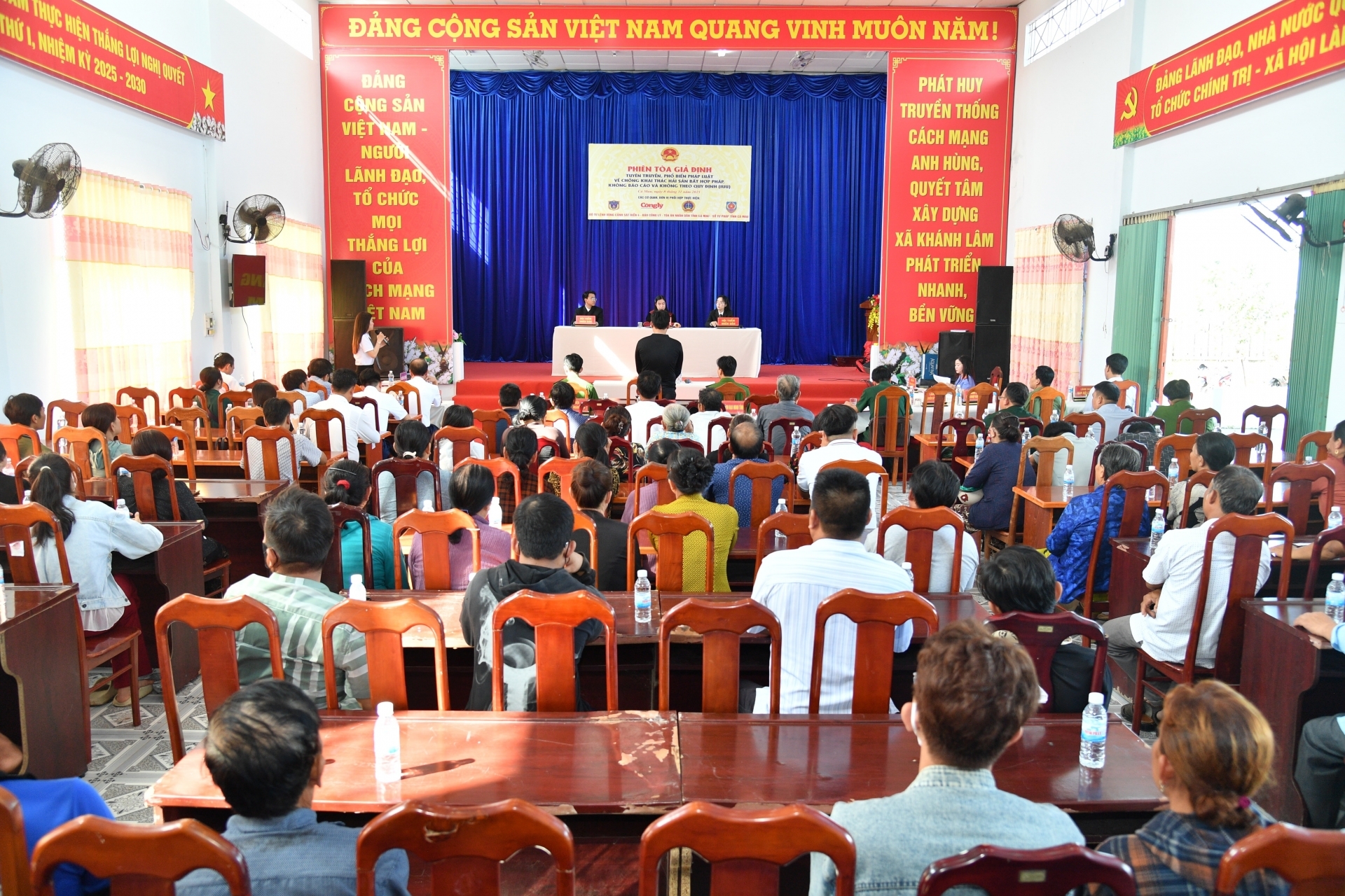 ຊາວປະມົງ ກາເມົາ ເຂົ້າຮ່ວມການພິຈາລະນາຄະດີ ອຸປະມາ ຕ້ານການຫາປາ IUU