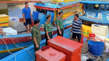 ແຂວງຫວິງລອງ ກວດກາຄືນເຮືອຫາປາ 100% ແລະ ເຂັ້ມງວດການຄວບຄຸມການຫາປາ IUU