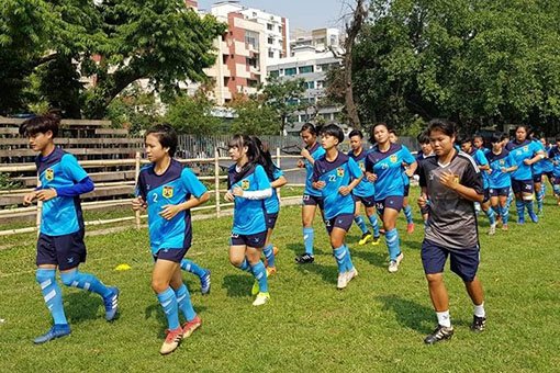 ຢູ-19 ລາວ ຫວັງເກັບໄຊນັດທຳອິດ ເຕະບານຍິງນາໆຊາດທີ່ ບັງກລາເທດ
