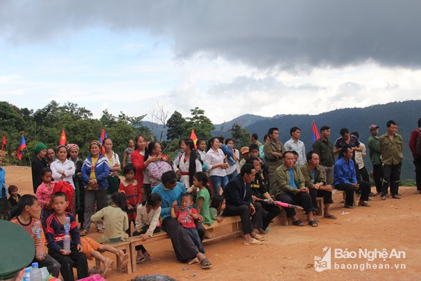 ບ້ານຄູ່ທີ 19 ເຂດຊາຍແດນ ຫວຽດນາມ - ລາວມີ ໄດ້ຈັດພິທີເຊັນແຮກສ່ຽວກັນ.