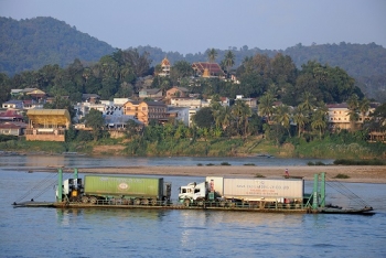 ມູນຄ່າການ ນໍາເຂົ້າ-ສົ່ງອອກ 3 ເດືອນຕົ້ນ ປີ2018 ລາວມີມູນຄ່າ 2,353 ລ້ານໂດລາສະຫະລັດ