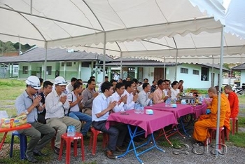 ຫົວພັນ ຈັດພິທີທາງສາສະໜາກະກຽມ ກໍ່ສ້າງໂຮງໝໍ ມິດຕະພາບລາວ-ຫວຽດນາມ