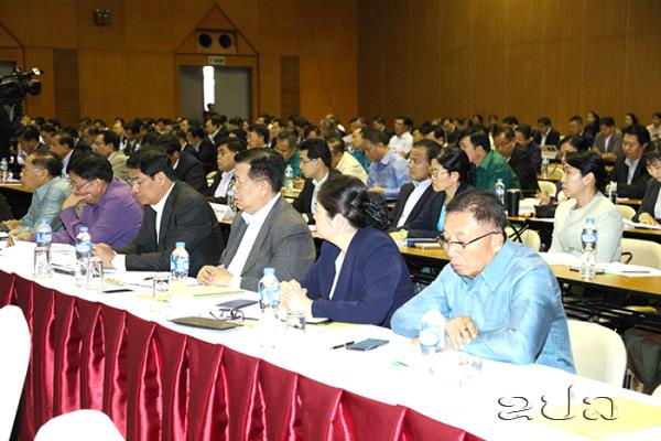 ກະຊວງການຕ່າງປະເທດເຊື່ອມຊຶມມະຕິກອງປະຊຸມຄົບຄະນະບໍລິຫານງານສູນກາງພັກ ຄັ້ງທີ 7 ຂົງເຂດເສດຖະກິດ-ການຕ່າງປະເທດ