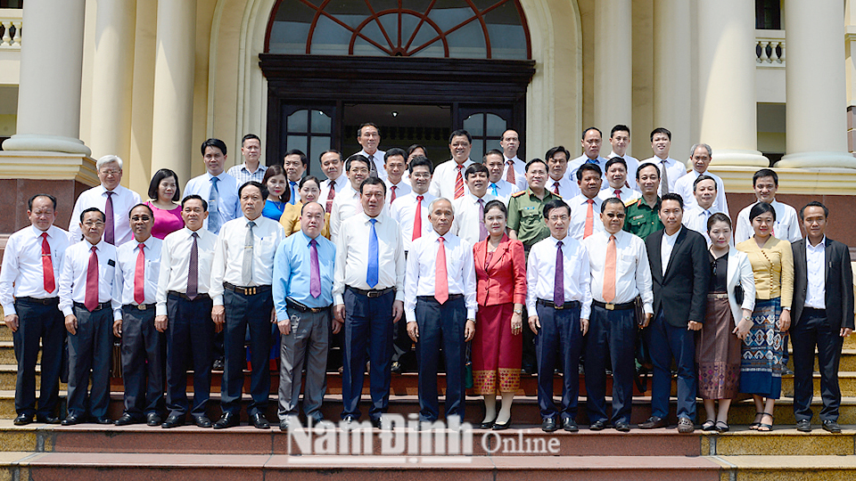 ຄະນະຜູ້ແທນຂັ້ນສູງແຂວງອຸດົມໄຊ ຢ້ຽມຢາມ ມິດຕະພາບ ແຂວງນາມດີ້ງ
