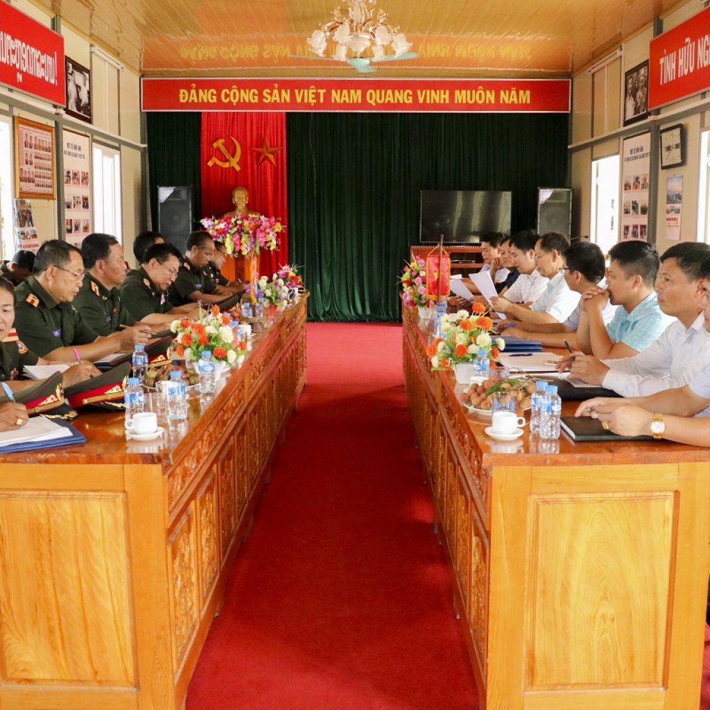 ທະຫານແຂວງອຸດົມໄຊ ກັບ ບໍລິສັດ 705 ສສ ຫວຽດນາມ ແລກປ່ຽນບົດຮຽນຮ່ວມກັນ