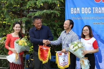 ເຕະບານມິດຕະພາບ ຫວຽດ-ລາວ ແລກປ່ຽນກັບຜູ່ອ່ານຂອງໜັງສືພິມຍຸກສະໄໝອອນລາຍ